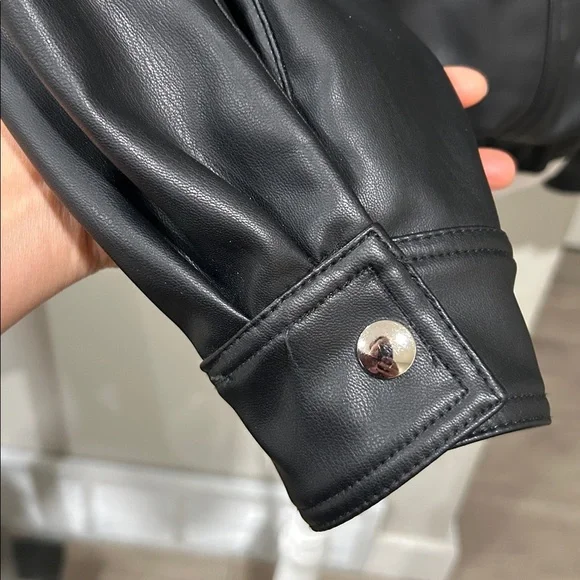 ZARA NWT Faux Leather Bomber Jacket Black Medium Oversized Zipper Closure - Picture 5 of 9